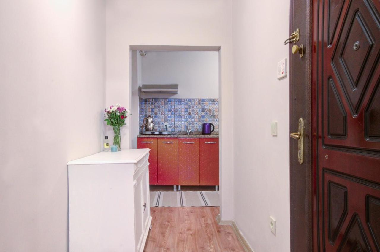 Comfortable House For Families Close To Taksim Istanboel Buitenkant foto